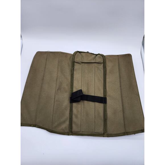 Knight & Hale Snake Gaiters W/ Adjustable Straps and Buckles Realtree Camo - Picture 6 of 6